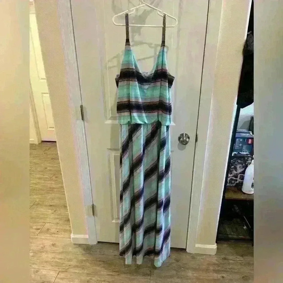 24/7 Maurice’s multicolored dress - Picture 1 of 6